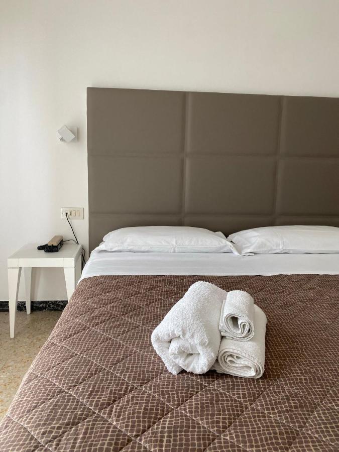 Hotel Silver Rimini Kültér fotó