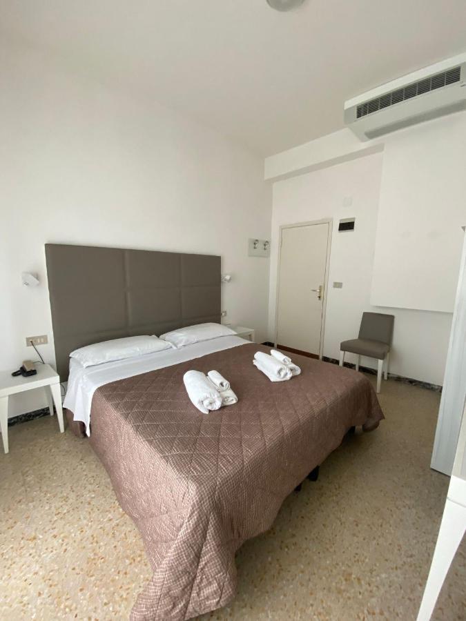 Hotel Silver Rimini Kültér fotó