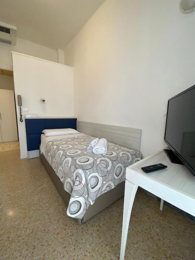 Hotel Silver Rimini Kültér fotó